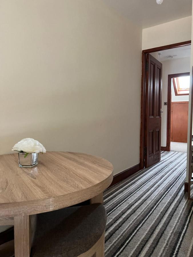 4 Bed Bungalow Near Airport Édimbourg Extérieur photo